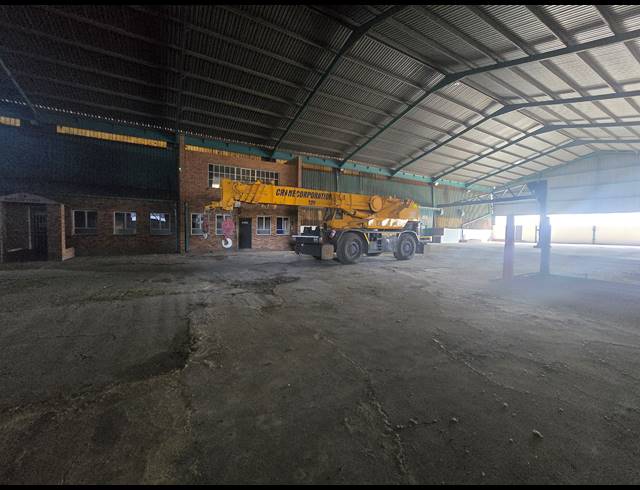 5,600M² FACTORY TO LET IN ANDERBOLT